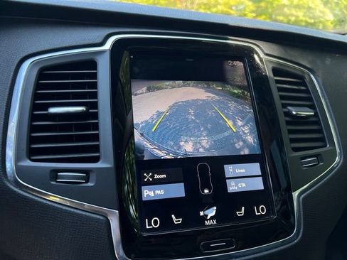 Used 2018 Volvo XC90 T6 Momentum w/ Momentum Plus Package AWD/4WD image 41