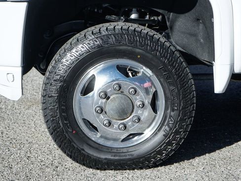 Used 2021 GMC Sierra 3500 SLT w/ SLT Convenience Package image 41