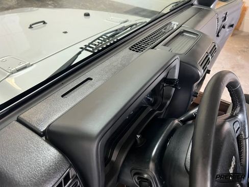 Used 2005 Jeep Wrangler Unlimited image 65