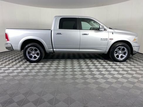 Used 2017 RAM 1500 Laramie w/ Convenience Group AWD/4WD image 11