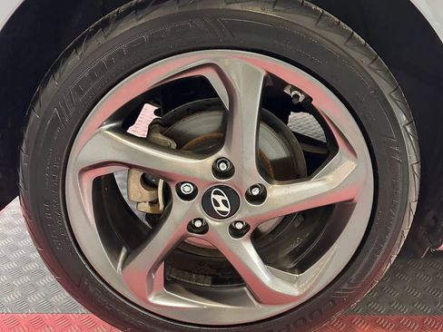 Used 2019 Hyundai Veloster 2.0 FWD image 35