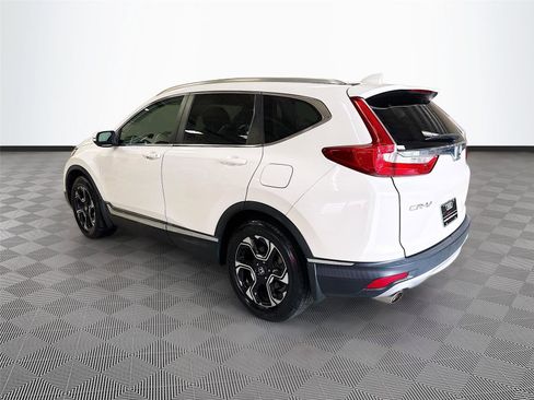 Used 2018 Honda CR-V Touring image 4