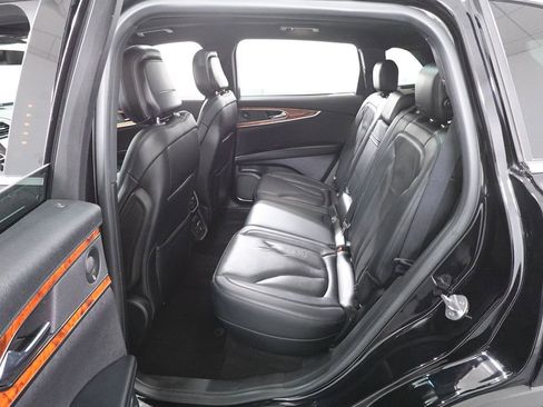 Used 2020 Lincoln Nautilus Reserve w/ Equipment Group 201A image 25