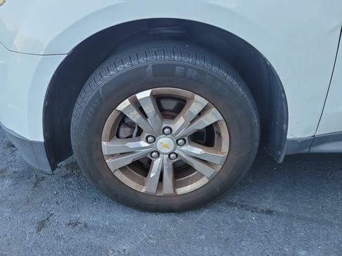 Used 2015 Chevrolet Equinox LT FWD image 6