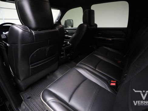 Used 2023 RAM 2500 Limited AWD/4WD image 9