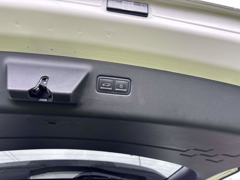 Certified 2024 Hyundai Santa Fe XRT AWD/4WD image 9
