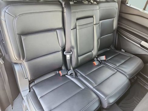 Used 2023 Ford Explorer XLT w/ Equipment Group 202A AWD/4WD image 39