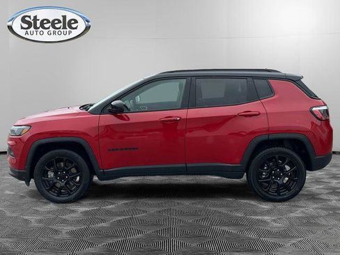 Certified 2023 Jeep Compass Latitude AWD/4WD image 2