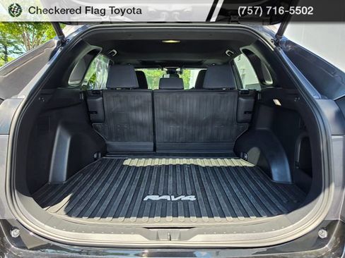 Used 2023 Toyota RAV4 SE w/ Convenience Package AWD/4WD image 12