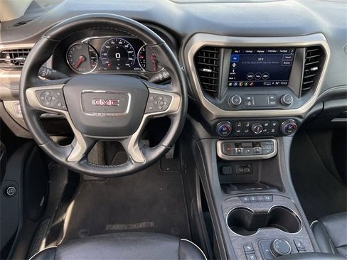Used 2023 GMC Acadia Denali image 10