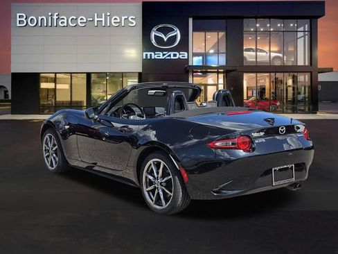 Certified 2023 MAZDA MX-5 Miata Grand Touring w/ Weather Package RWD image 3