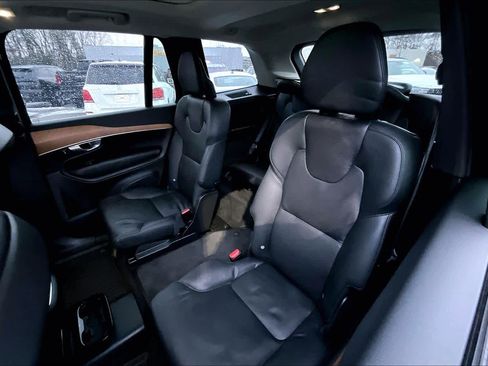 Certified 2024 Volvo XC90 B6 Plus w/ Protection Package Premier image 19