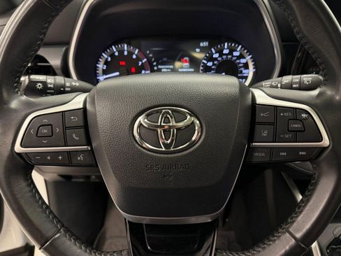 Used 2023 Toyota Highlander XSE AWD/4WD image 14