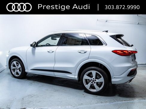 Used 2025 Audi Q5 Premium w/ Premium Plus AWD/4WD image 2