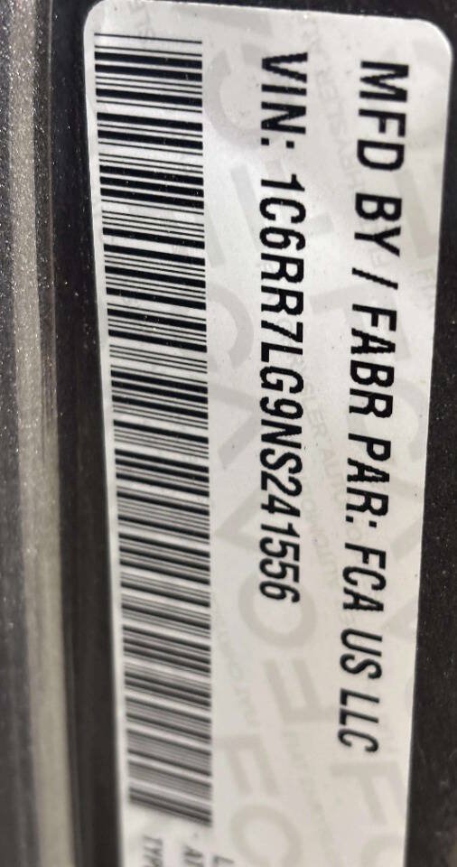 Used 2022 RAM 1500 Classic SLT w/ Protection Group AWD/4WD image 34