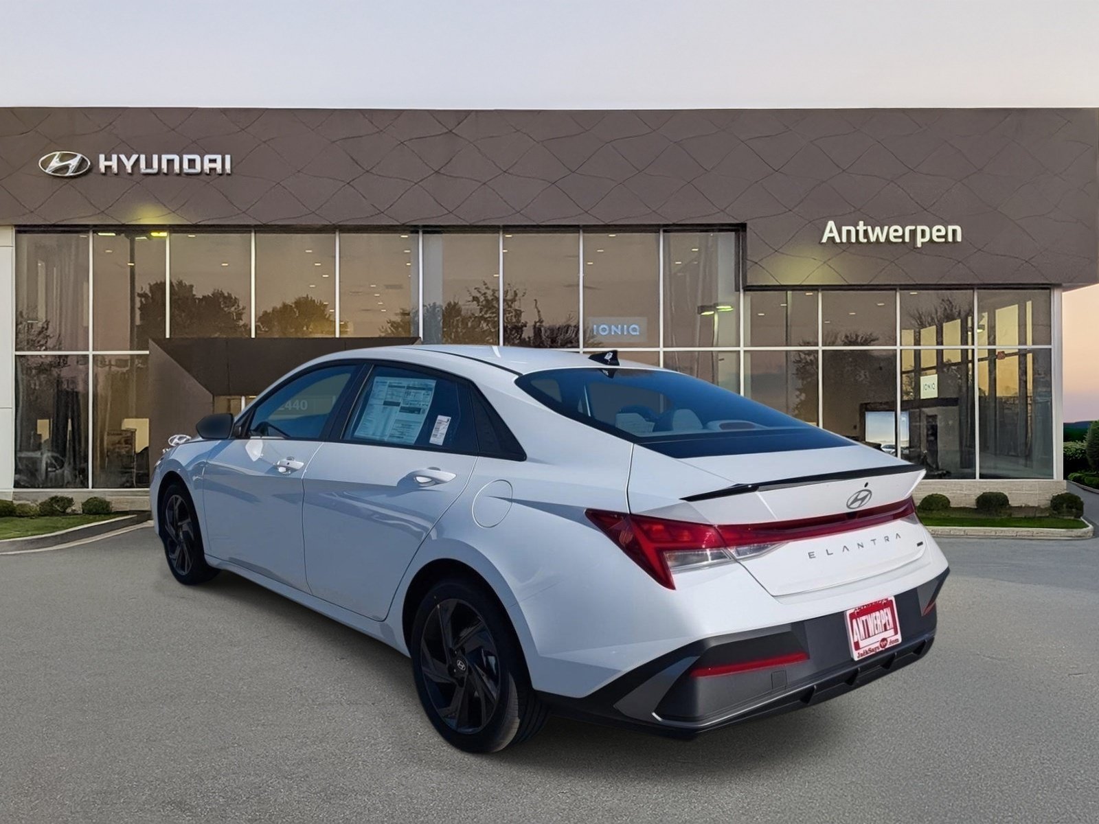 New 2026 Hyundai Elantra SEL w/ Cargo Package FWD image 4