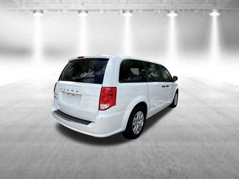 Used 2019 Dodge Grand Caravan SE FWD image 7