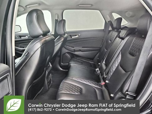 Used 2024 Ford Edge Titanium image 22