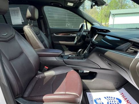 Used 2020 Cadillac XT6 Premium Luxury FWD image 14