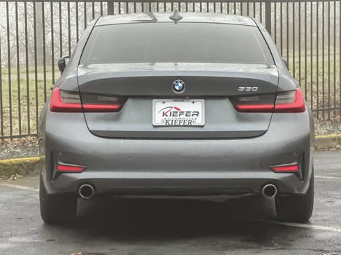 Used 2019 BMW 330i Sedan w/ Convenience Package image 5