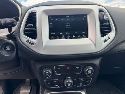 Used 2019 Jeep Compass Sport AWD/4WD image 15