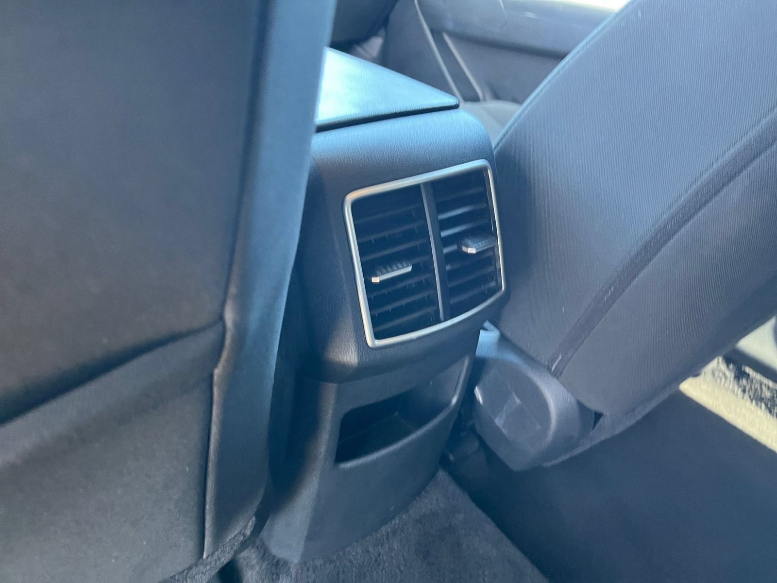 Used 2025 Kia Sportage LX FWD image 20