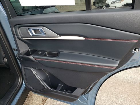 New 2026 Ford Explorer ST-Line w/ ST-Line Street Pack image 19