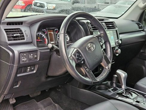 Used 2023 Toyota 4Runner TRD Off-Road Premium w/ Moonroof Package AWD/4WD image 9