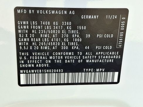 Certified 2025 Volkswagen ID. Buzz Pro S image 29