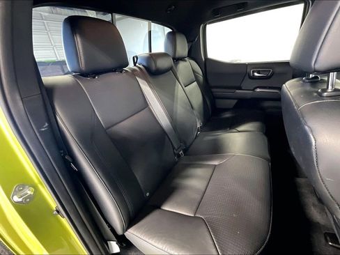 Used 2023 Toyota Tacoma TRD Off-Road image 35