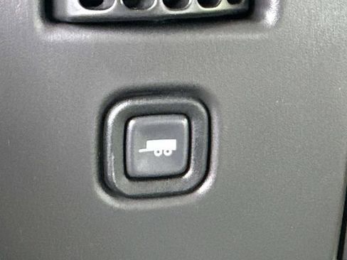 New 2026 Chevrolet Express 2500 w/ Driver Convenience Package RWD image 18