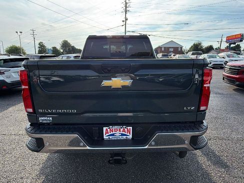 New 2026 Chevrolet Silverado 2500 LTZ w/ LTZ Premium Package AWD/4WD image 8