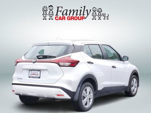 Used 2024 Nissan Kicks S FWD image 4