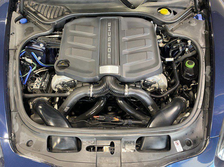 Used 2014 Porsche Panamera S RWD image 25