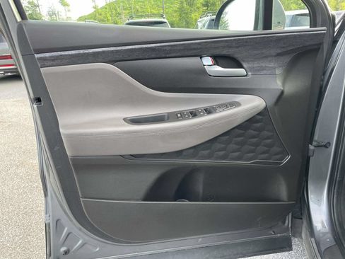 Used 2019 Hyundai Santa Fe SE AWD/4WD image 5