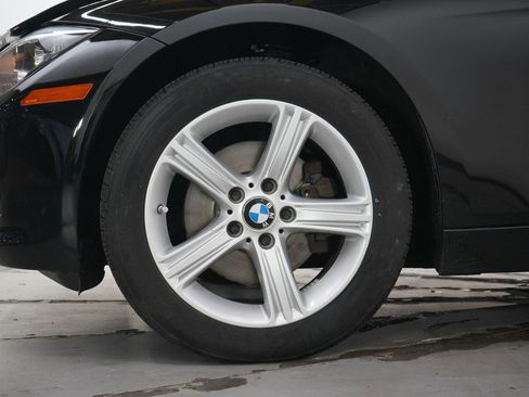 Used 2015 BMW 328i xDrive Sedan AWD/4WD image 30