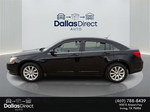 Used 2013 Chrysler 200 Touring image 9