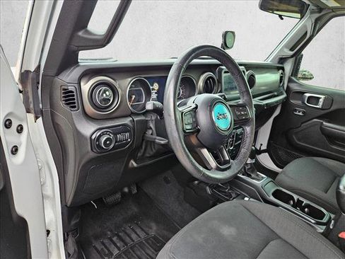 Used 2019 Jeep Wrangler Unlimited Sport S AWD/4WD image 9