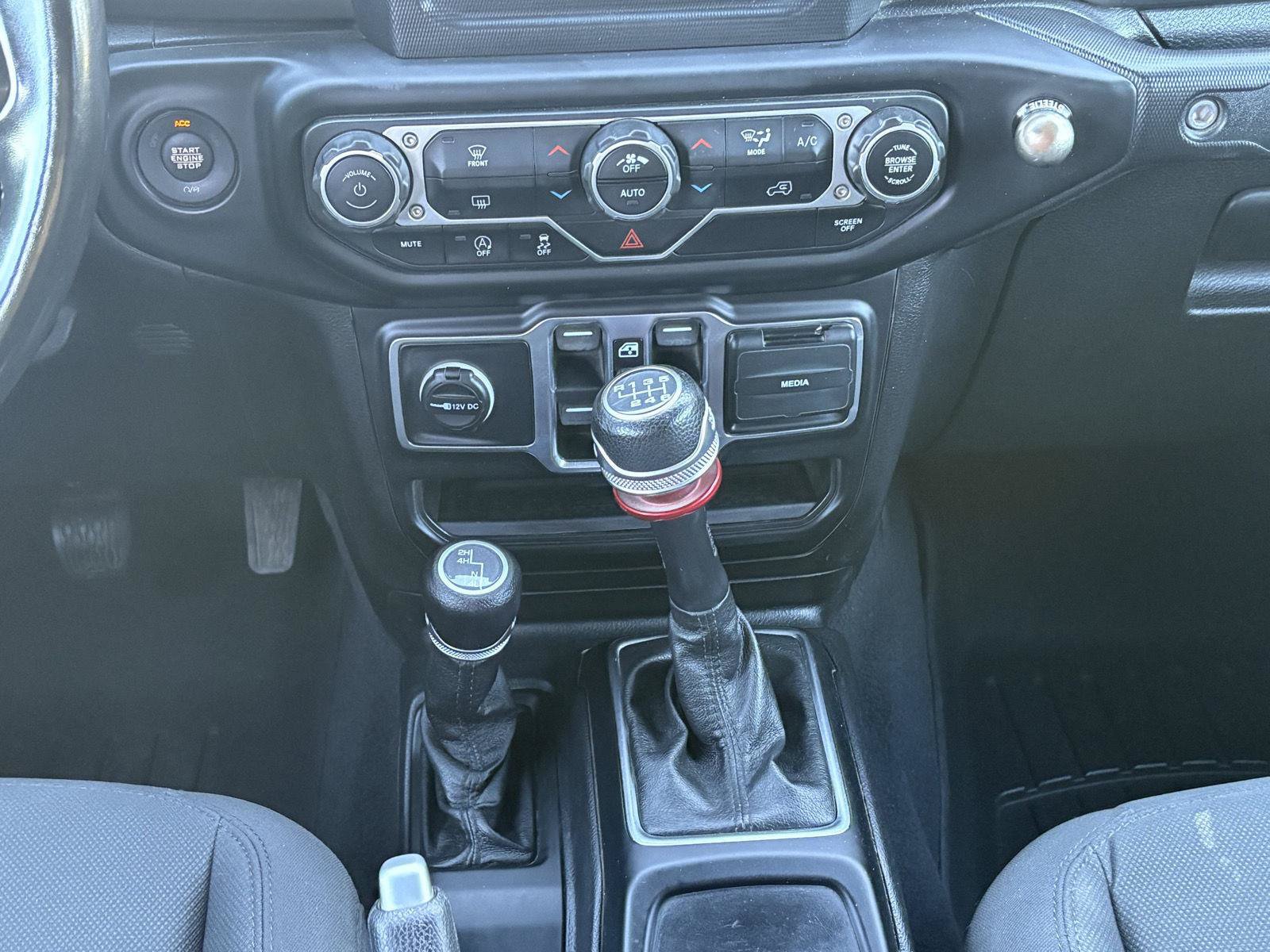 Used 2021 Jeep Gladiator Sport AWD/4WD image 10