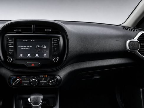 Used 2020 Kia Soul LX FWD image 31