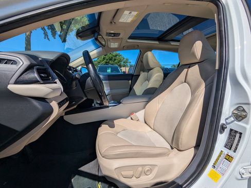 Used 2020 Toyota Camry XLE w/ Driver Assist Package FWD image 13