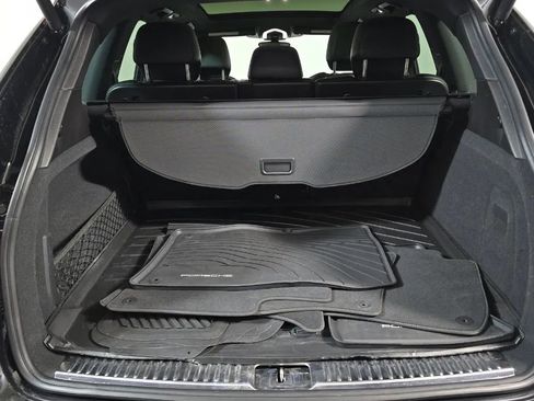 Used 2017 Porsche Cayenne Platinum Edition w/ Premium Package Plus (PJX) image 16