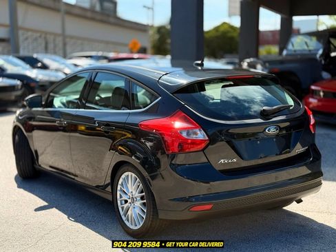 Used 2014 Ford Focus Titanium FWD image 7