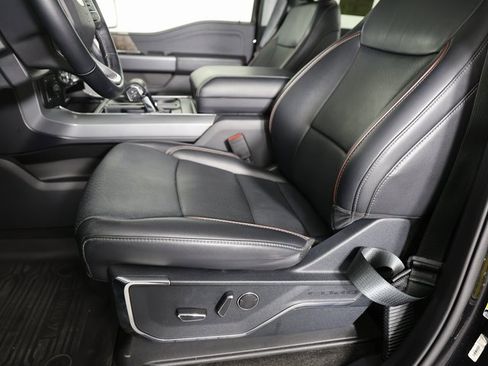 Used 2021 Ford F150 Lariat image 13