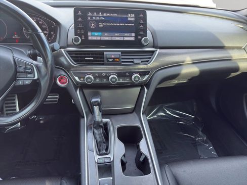 Used 2020 Honda Accord Sport image 15