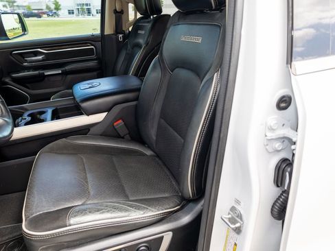 Used 2019 RAM 1500 Laramie RWD image 10