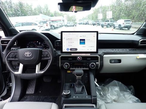 New 2026 Toyota Tacoma Limited AWD/4WD image 14