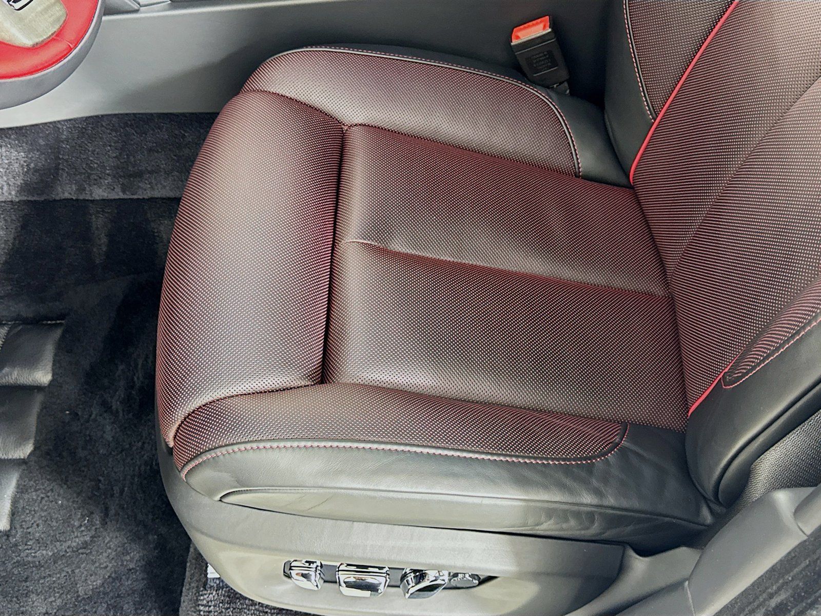 Certified 2026 Rolls-Royce Cullinan w/ Cullinan Package AWD/4WD image 19