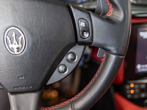 Used 2018 Maserati GranTurismo Sport RWD image 23