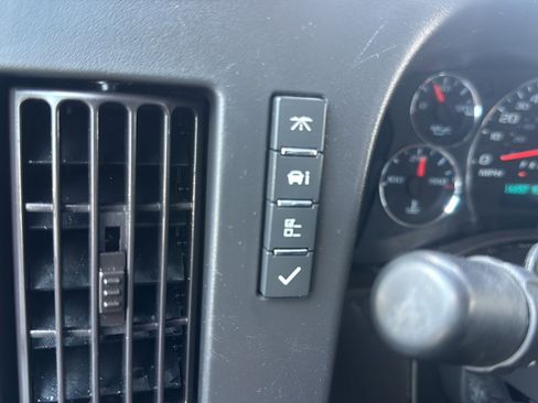 Used 2024 GMC Savana 2500 w/ Driver Convenience Package RWD image 24